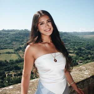 Meet your Posher, Alessa